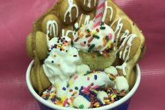 Birthday-Cake-Bubble-Waffle