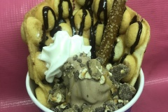 Salted-Caramel-Bubble-Waffle